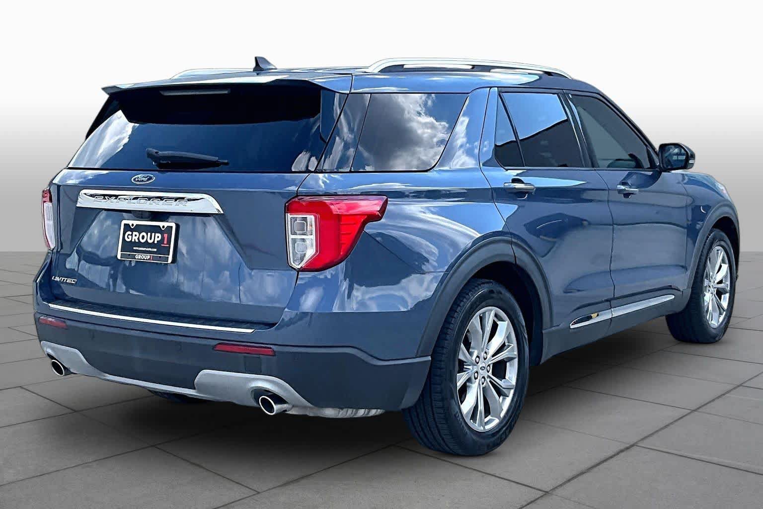 Used 2021 Ford Explorer Limited w/ Equipment Group 301A RWD image 12