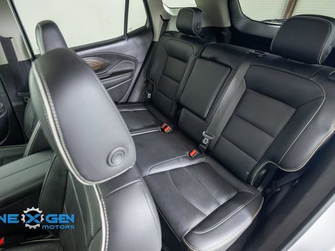 Used 2020 GMC Terrain Denali w/ Denali Premium Package AWD/4WD image 33