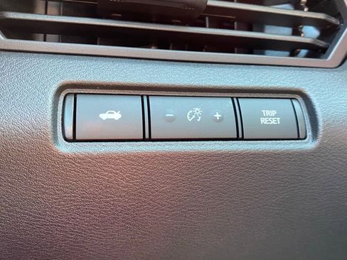 Used 2025 Nissan Altima 2.5 SV AWD/4WD image 27
