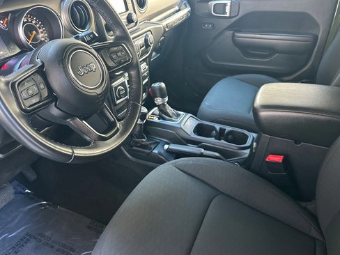 Used 2020 Jeep Wrangler Unlimited Sport S image 7