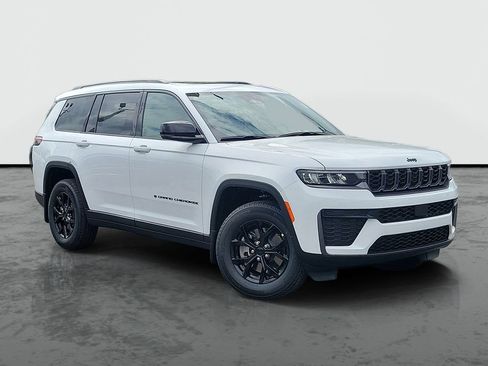 New 2026 Jeep Grand Cherokee L 2WD image 1