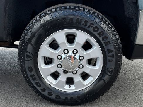 Used 2012 GMC Sierra 2500 SLE w/ SLE Preferred Package AWD/4WD image 10
