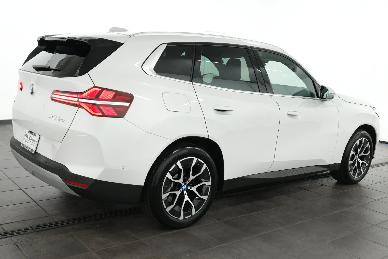 Used 2026 BMW X3 xDrive30i w/ Premium Package AWD/4WD image 6