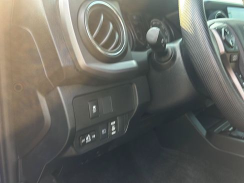 Used 2023 Toyota Tacoma TRD Sport w/ Black Out Package (TMS) AWD/4WD image 28