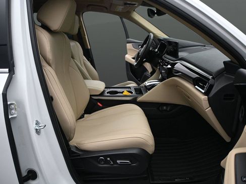 Certified 2025 Acura MDX SH-AWD image 19