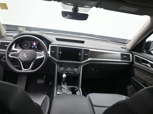 Used 2021 Volkswagen Atlas SE FWD image 15