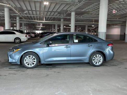 New 2026 Toyota Corolla LE w/ LE Premium Package FWD image 6