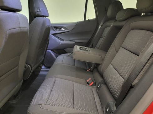 New 2026 Chevrolet Equinox LT w/ Midnight Edition FWD image 38