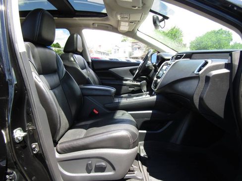 Used 2017 Nissan Murano Platinum AWD/4WD image 21