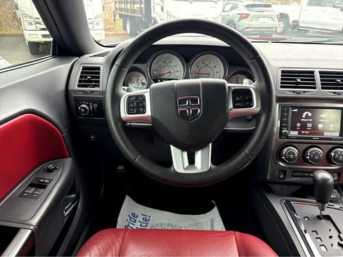 Used 2013 Dodge Challenger Rallye Redline image 18