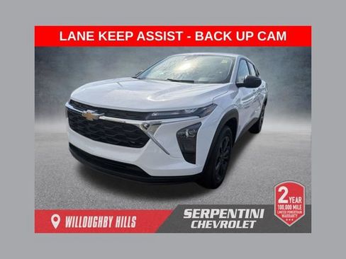 Used 2024 Chevrolet Trax LS FWD image 1