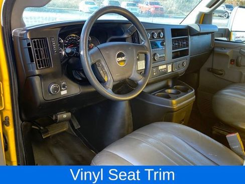 Used 2017 GMC Savana 3500 Extended image 7