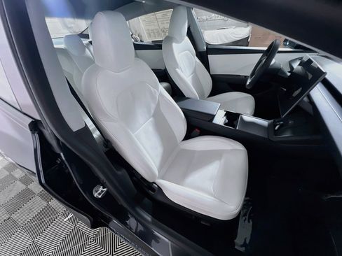 Used 2025 Tesla Model 3 RWD image 30