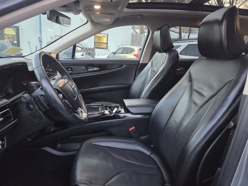 Used 2023 Lincoln Nautilus Reserve w/ Equipment Group 201A image 18