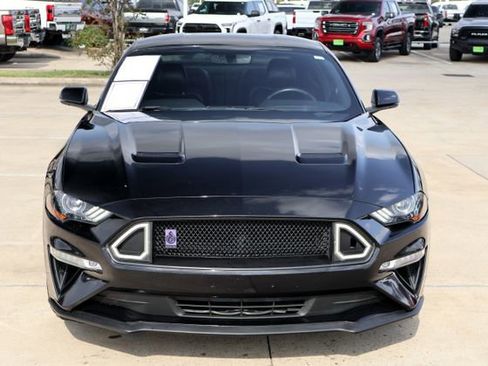 Used 2020 Ford Mustang Premium image 2