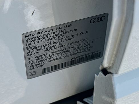 Used 2024 Audi Q3 2.0T Premium Plus AWD/4WD image 37