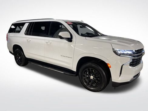 Certified 2024 Chevrolet Suburban LT image 8