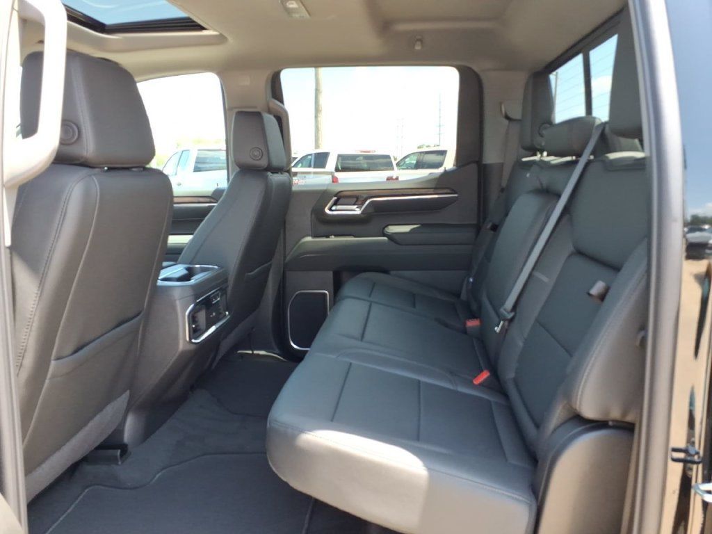 New 2026 GMC Sierra 1500 SLT w/ SLT Premium Plus Package AWD/4WD image 15