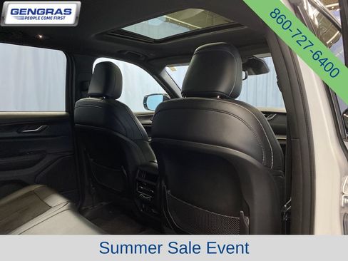 Used 2023 Jeep Grand Cherokee Altitude AWD/4WD image 39