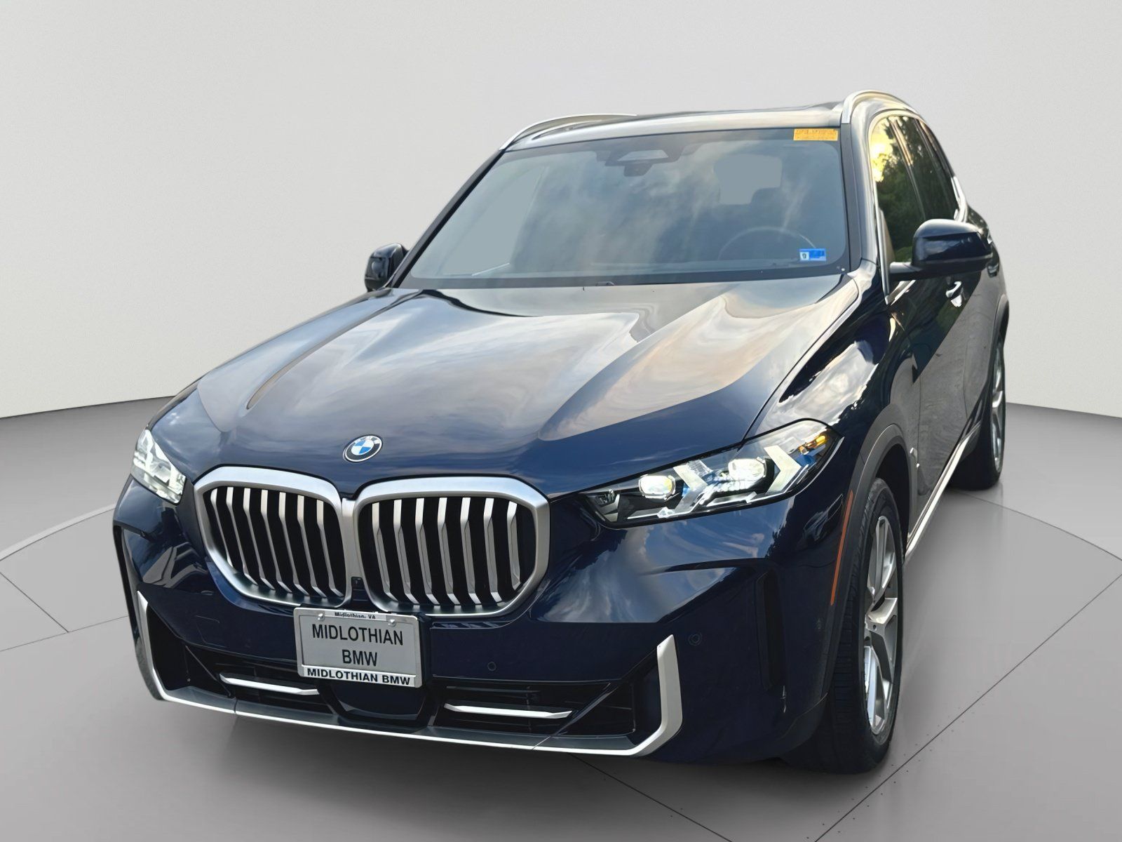 Used 2024 BMW X5 xDrive40i w/ Premium Package AWD/4WD image 5