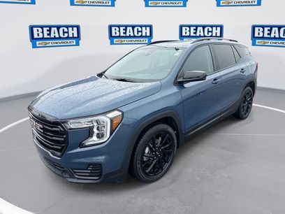 Used 2024 GMC Terrain SLE w/ Driver Convenience Package