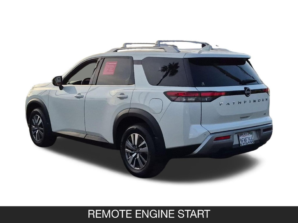 Used 2023 Nissan Pathfinder SL FWD image 7