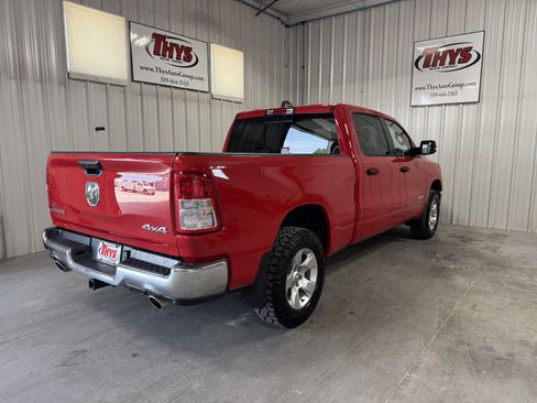 Used 2023 RAM 1500 Big Horn AWD/4WD image 3