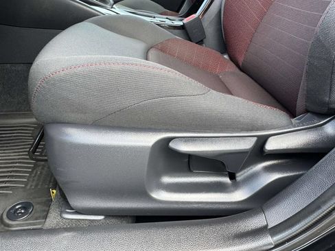 Used 2025 Toyota Corolla SE FWD image 20