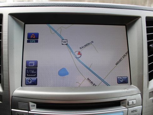 Used 2011 Subaru Outback 3.6R Limited image 36