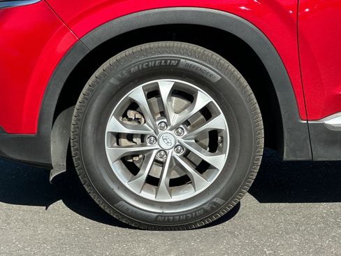 Used 2020 Hyundai Santa Fe SEL image 25