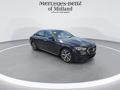 New 2025 Mercedes-Benz E 350 Sedan image 2