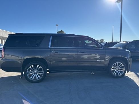 Used 2019 GMC Yukon XL Denali w/ Denali Ultimate Package image 6