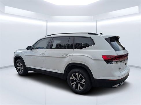 New 2026 Volkswagen Atlas SE image 5