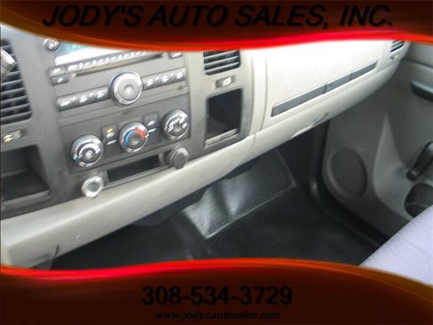 Used 2010 Chevrolet Silverado 2500 W/T image 14