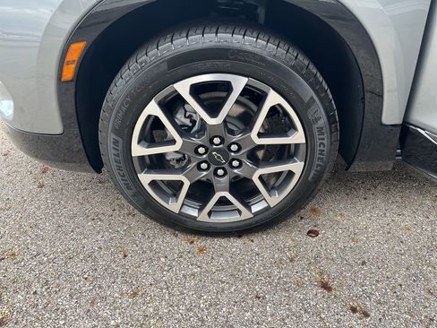 Used 2025 Chevrolet Blazer RS image 28