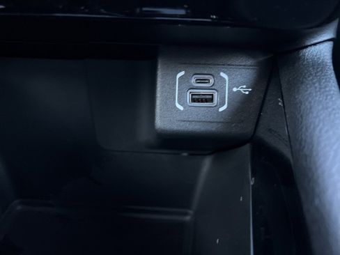 New 2026 Jeep Compass Limited image 30