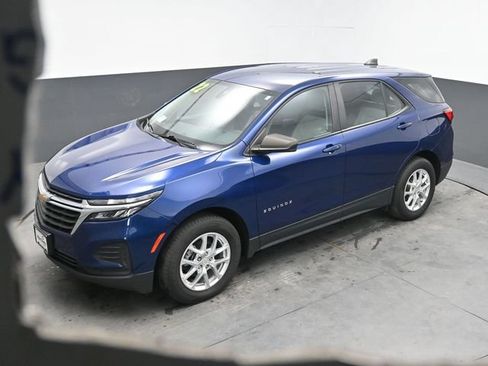 Used 2022 Chevrolet Equinox LS AWD/4WD image 31