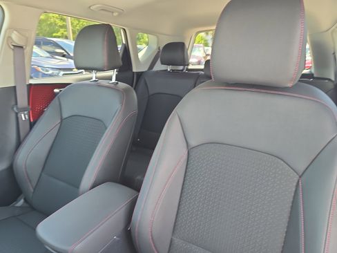 Certified 2025 Kia Soul GT-Line FWD image 21