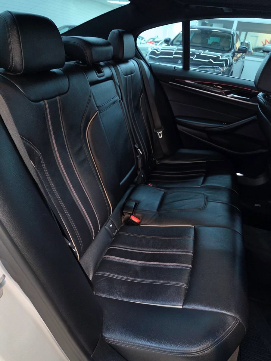 Used 2018 BMW 530i RWD image 44