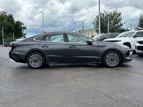 Used 2024 Hyundai Sonata Limited FWD image 13