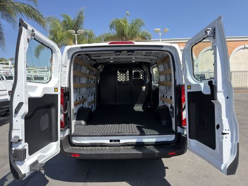 Used 2025 Ford Transit 250 Low Roof w/ Exterior Upgrade Package RWD image 17
