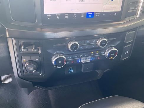 Used 2023 Ford F250 Lariat w/ Sport Appearance Package image 35