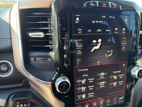 Used 2019 RAM 1500 Laramie image 43