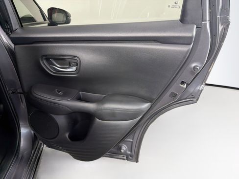Used 2025 Honda HR-V LX image 29