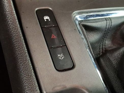 Used 2010 Ford Mustang GT image 21