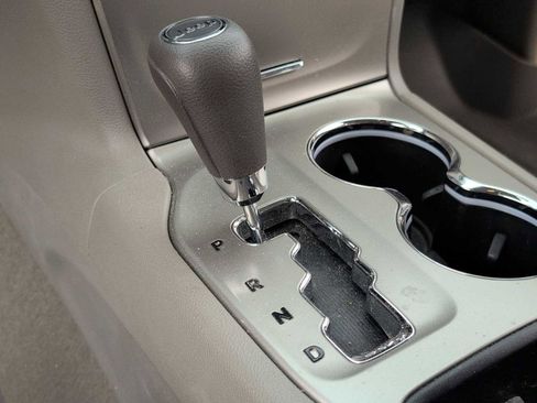 Used 2012 Jeep Grand Cherokee Laredo w/ Laredo E Group image 27