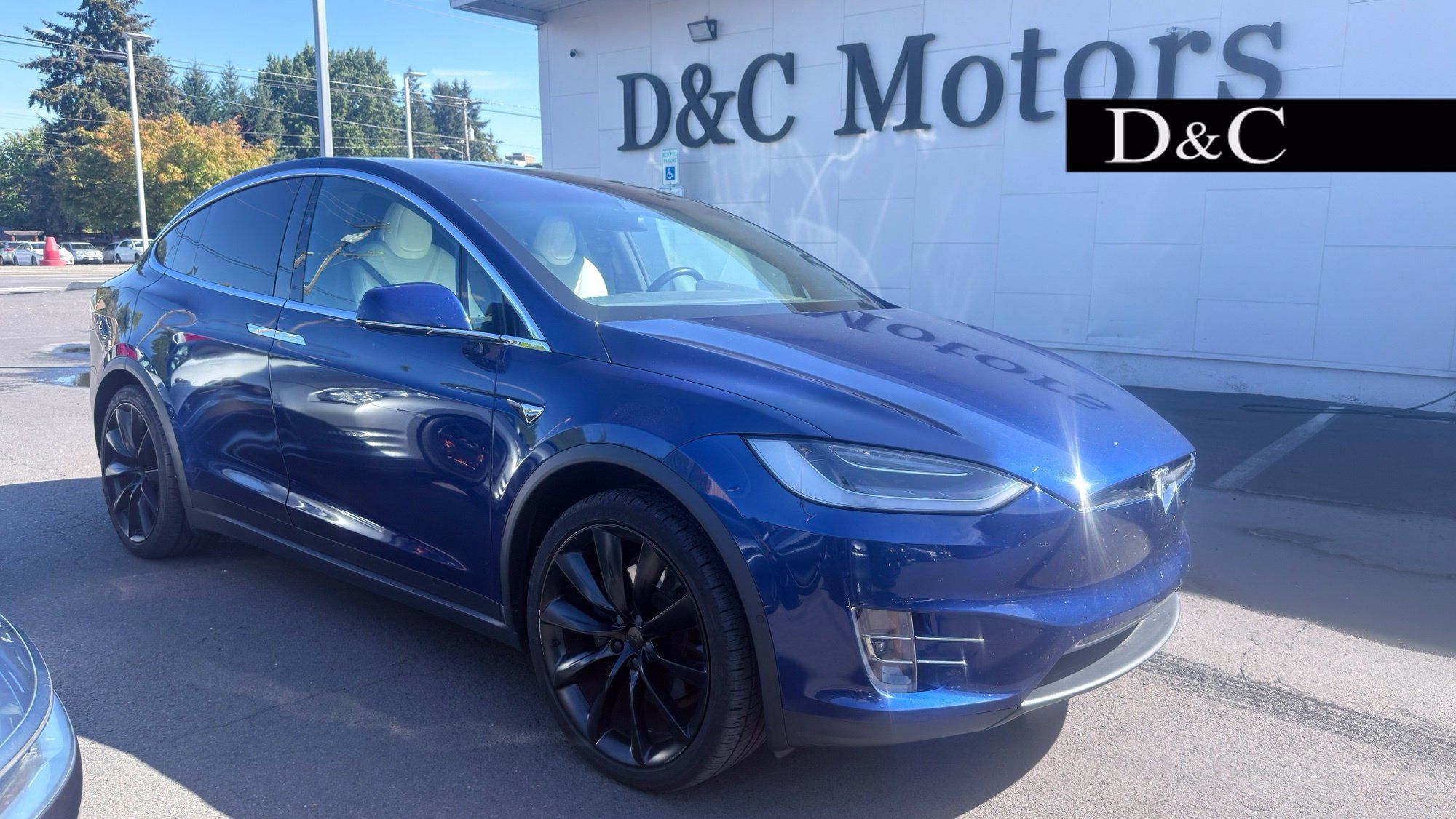 Used 2020 Tesla Model X Long Range AWD/4WD image 1