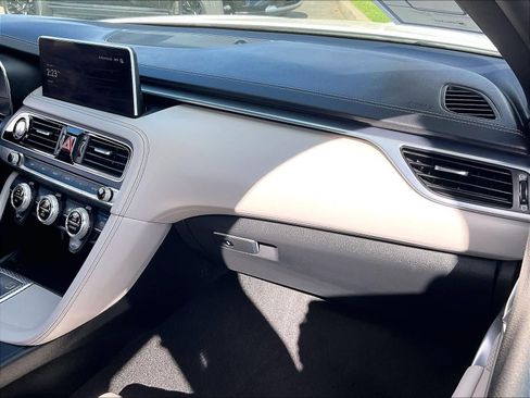Used 2023 Genesis G70 2.0T w/ Sport Prestige Package image 18