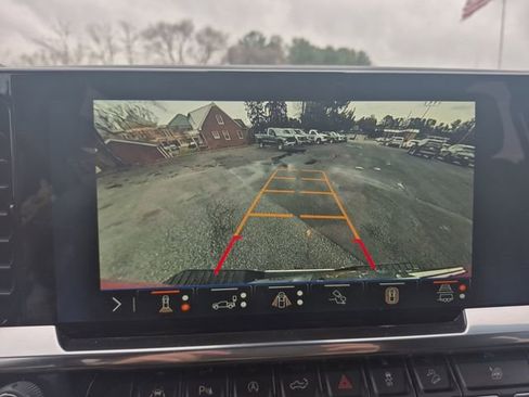 Used 2025 Chevrolet Silverado 1500 LT w/ Z71 Off-Road Package image 31