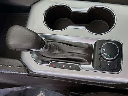 Used 2024 Chevrolet Blazer LT image 20